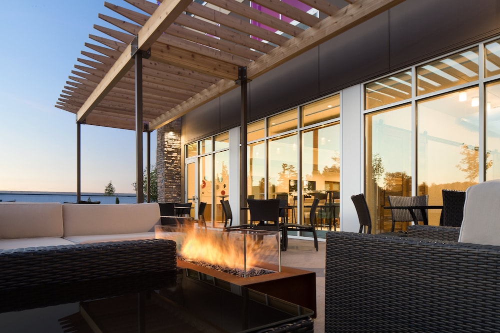holiday inn express and suites duluth north miller