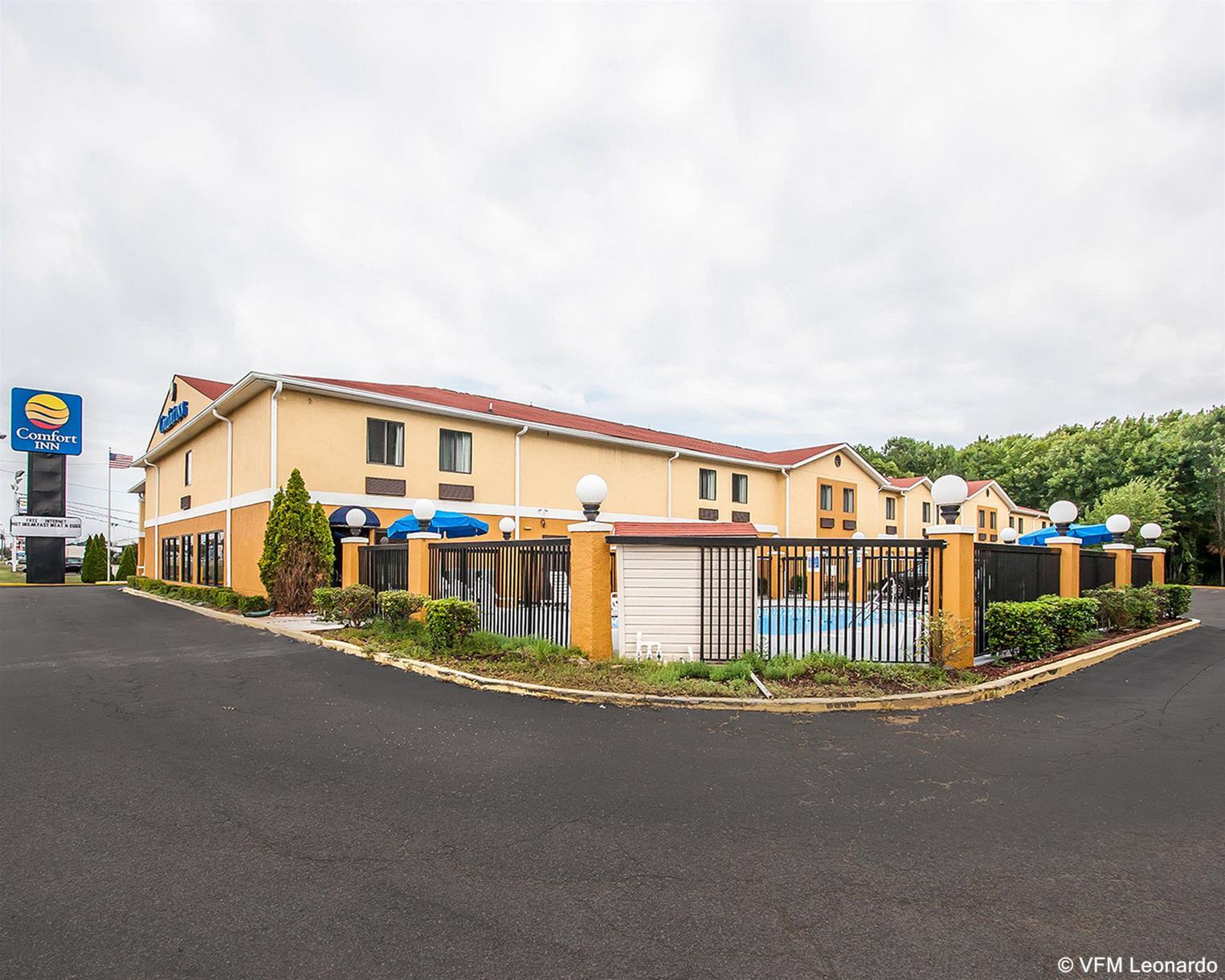 quality inn edmund pettus bridge area