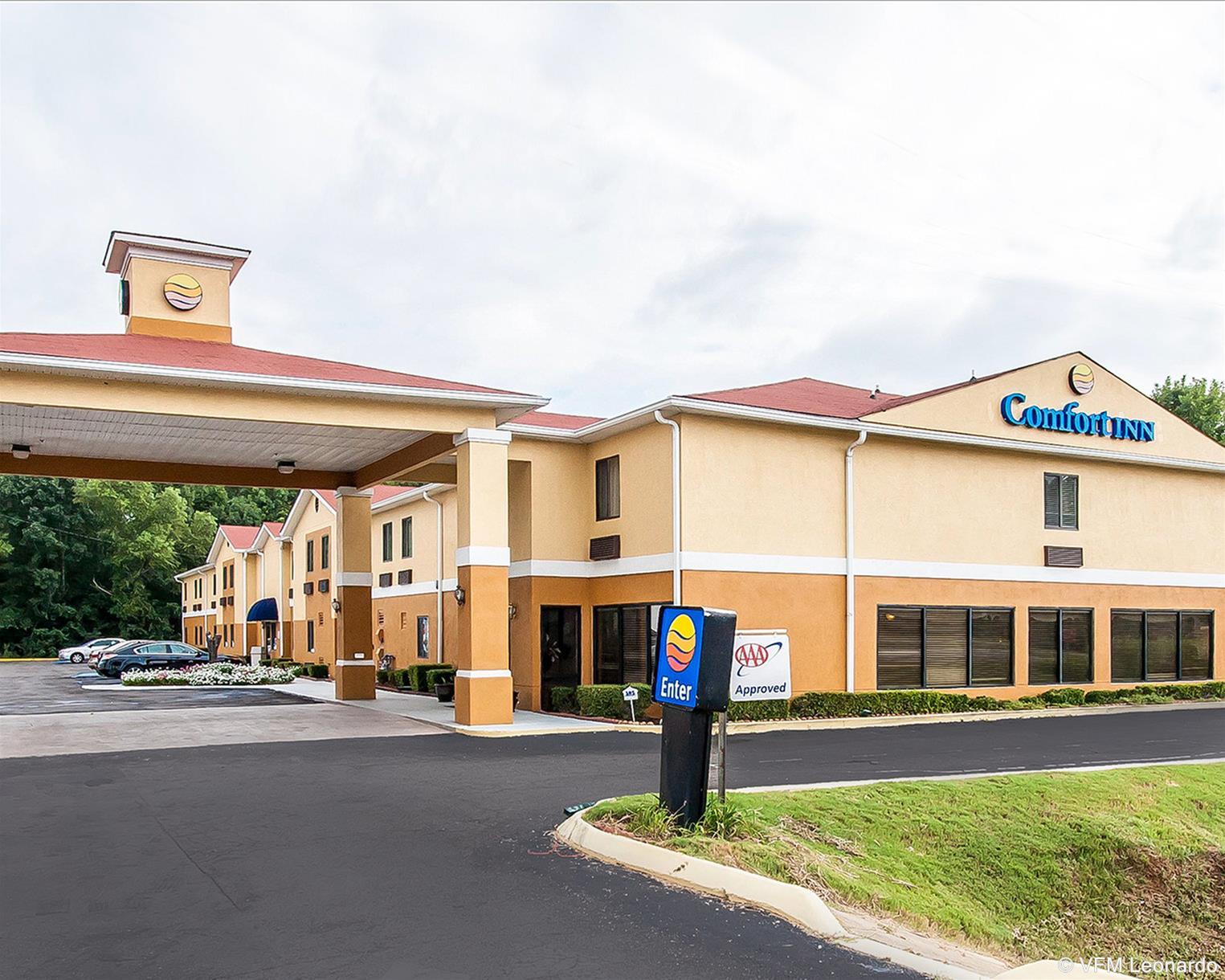 quality inn edmund pettus bridge area