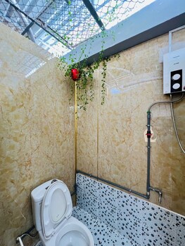 sakura hostel saigon