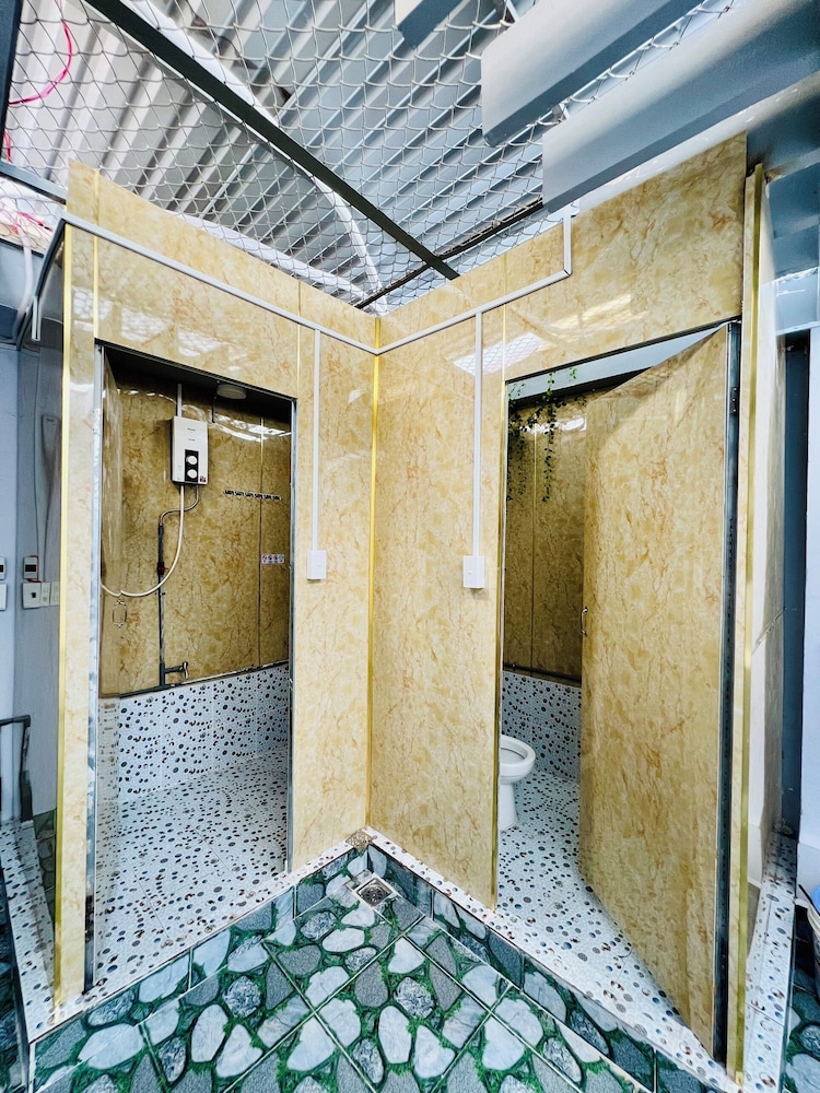 sakura hostel saigon