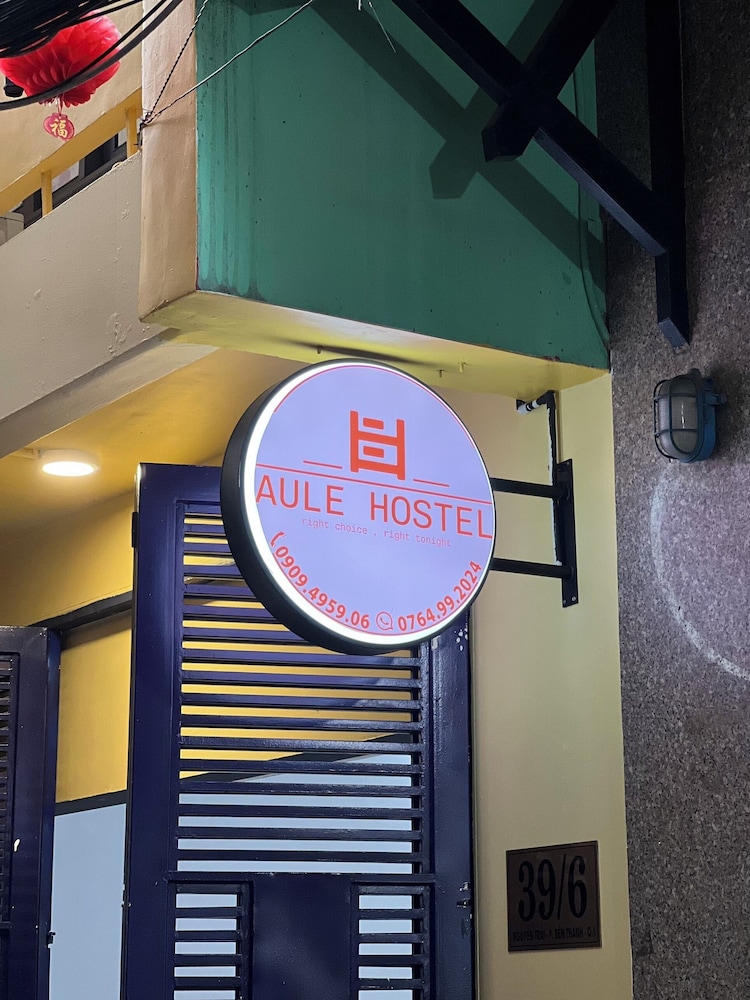 sakura hostel saigon