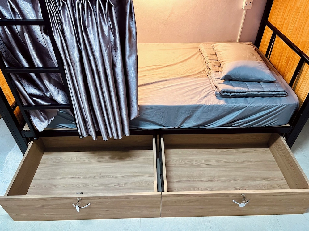 sakura hostel saigon