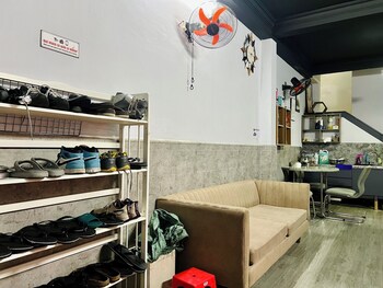 sakura hostel saigon