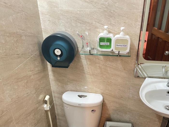 sakura hostel saigon