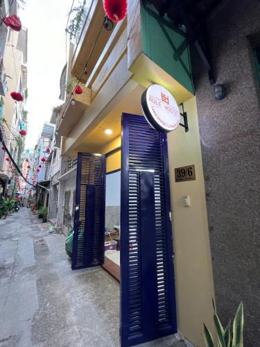 sakura hostel saigon