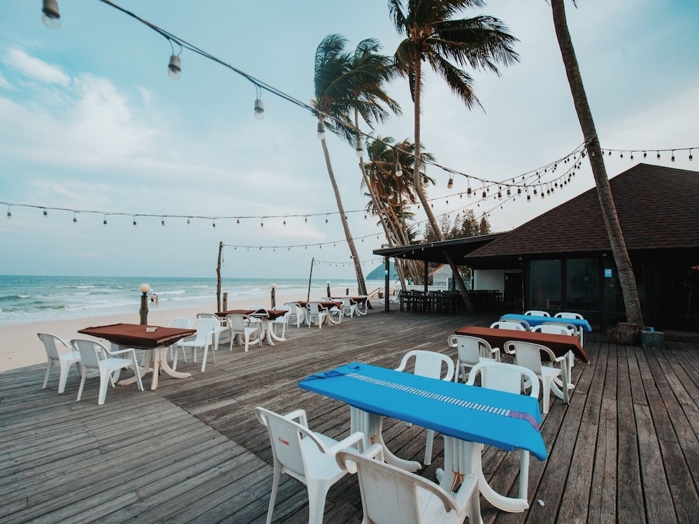 nana beach hotel