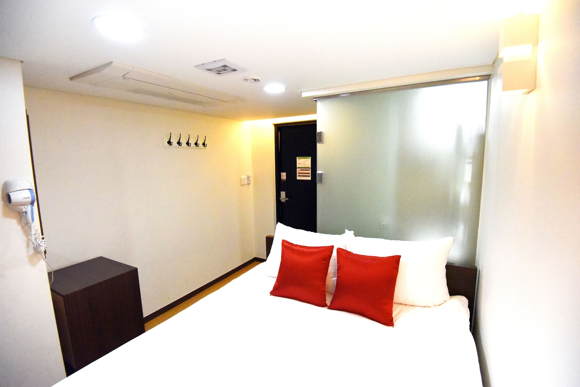 57 myeongdong hostel