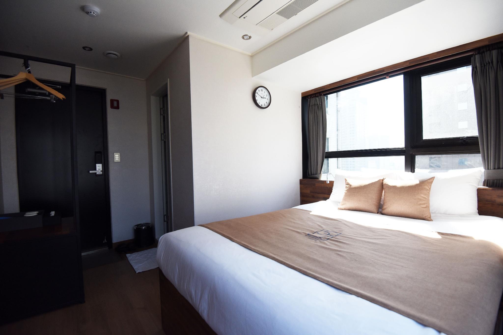 57 myeongdong hostel