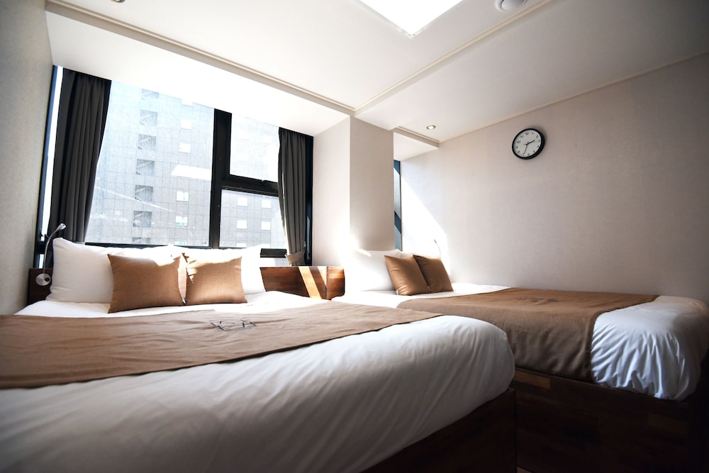 57 myeongdong hostel