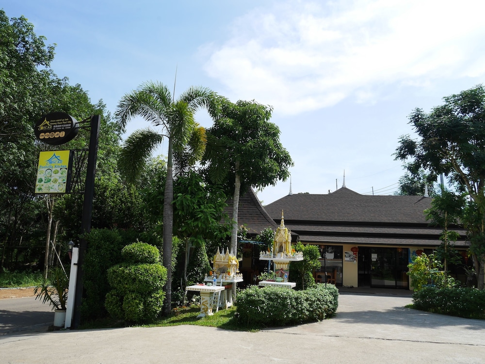 aonang oscar pool villas