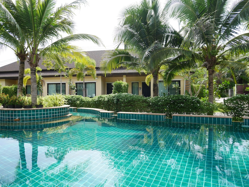 aonang oscar pool villas
