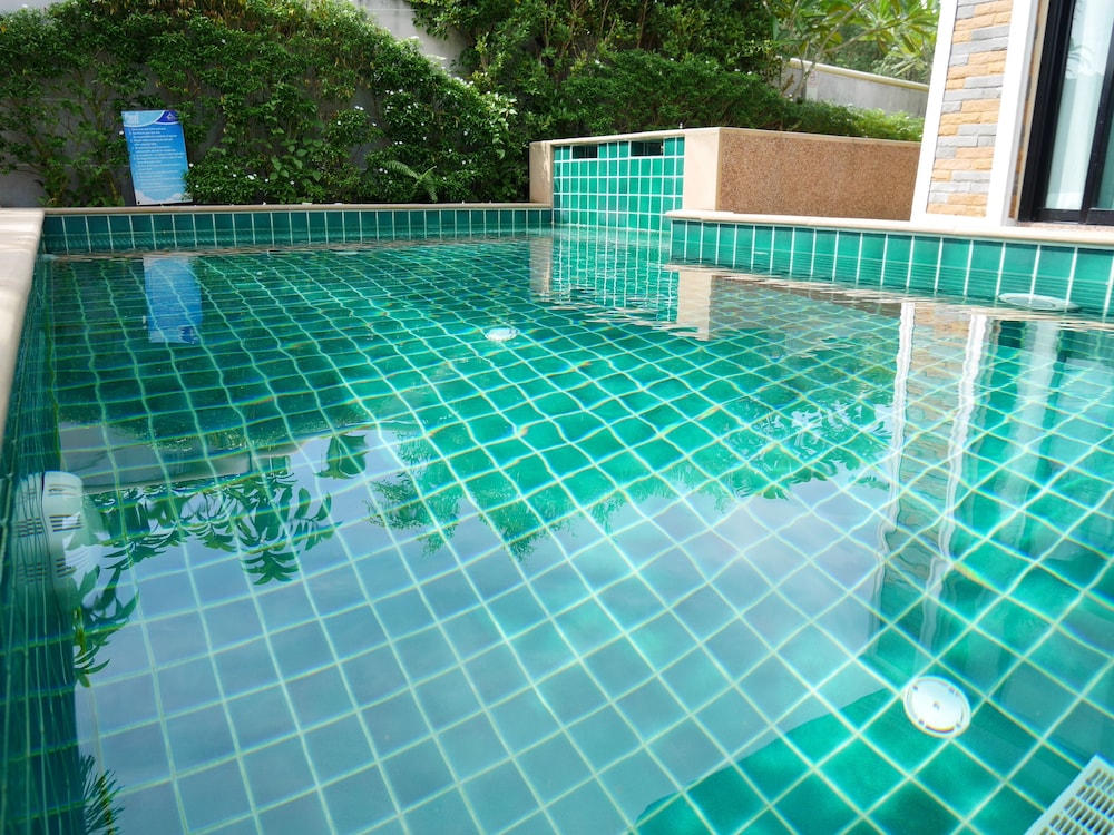 aonang oscar pool villas