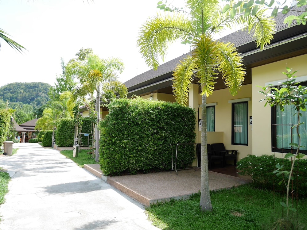 aonang oscar pool villas