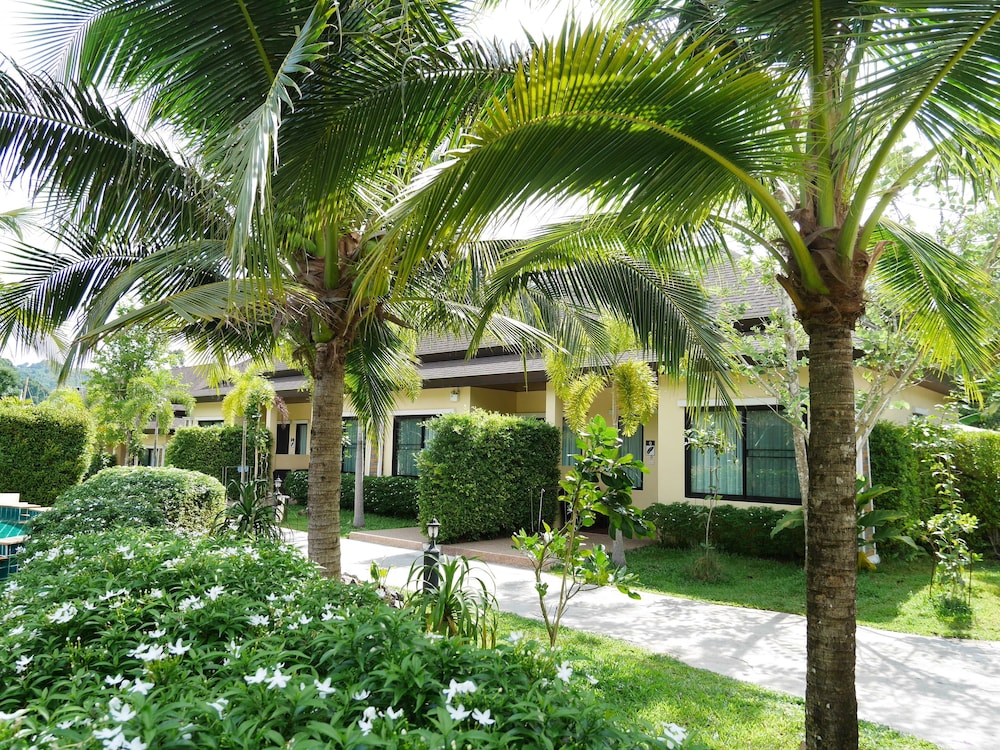 aonang oscar pool villas
