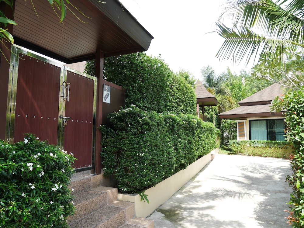 aonang oscar pool villas