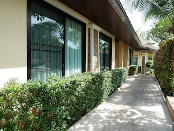 aonang oscar pool villas