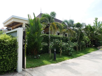 aonang oscar pool villas