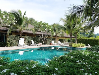 aonang oscar pool villas