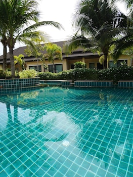aonang oscar pool villas