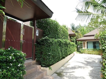 aonang oscar pool villas