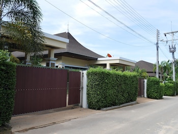 aonang oscar pool villas