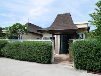 aonang oscar pool villas