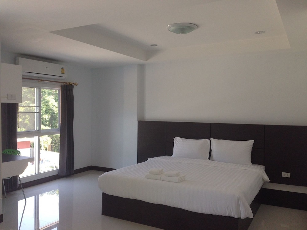 praiyanan place hotel