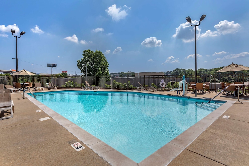 comfort inn nashville west