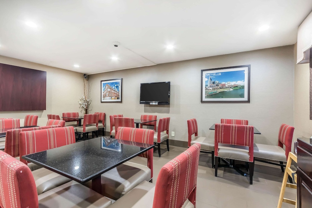 comfort inn nashville west