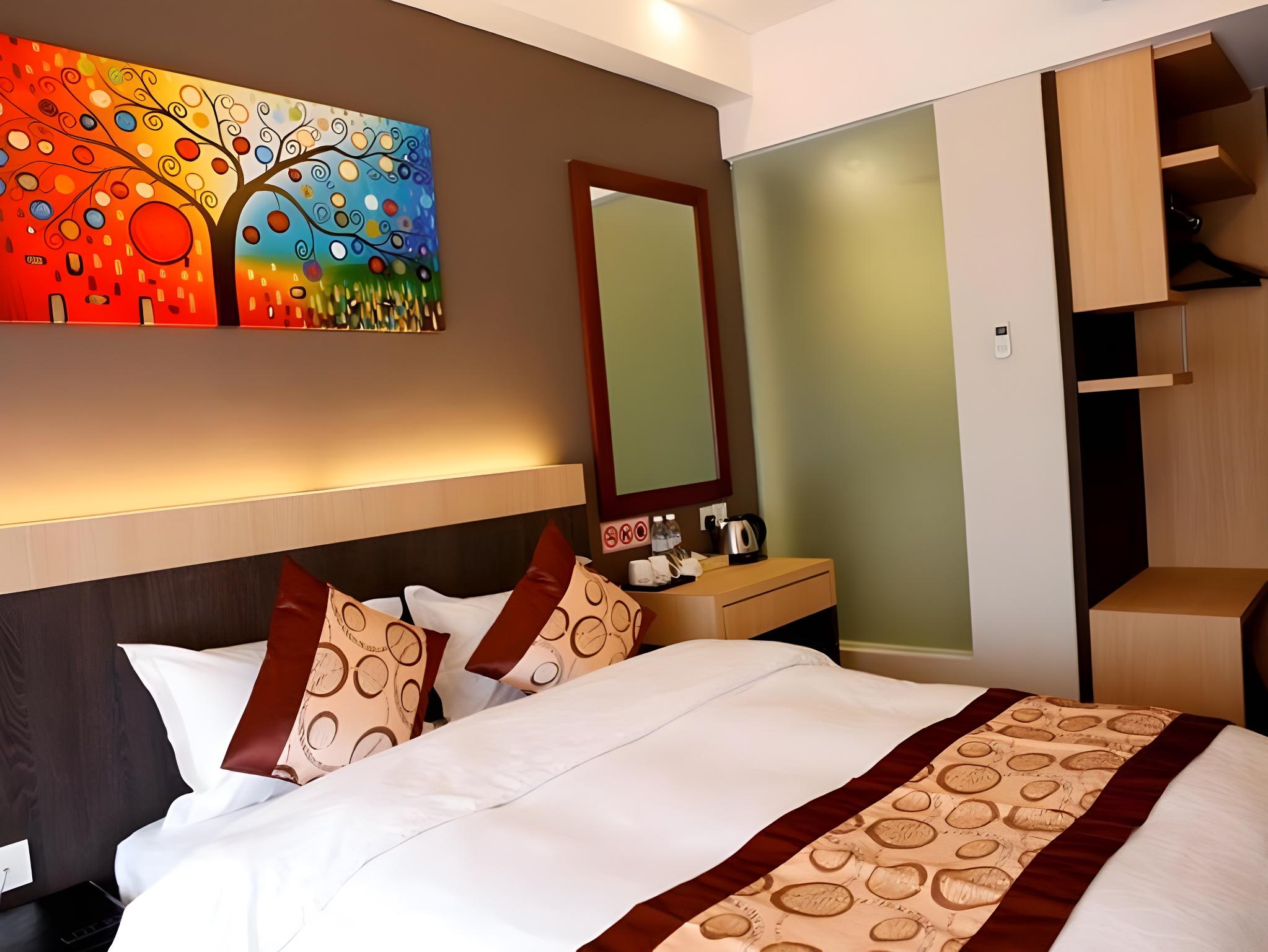 lot 10 boutique hotel