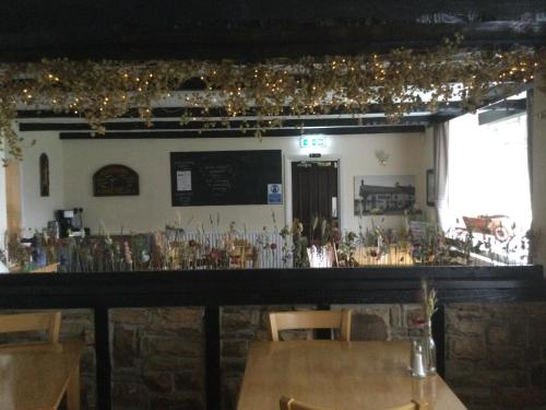 rose and crown
