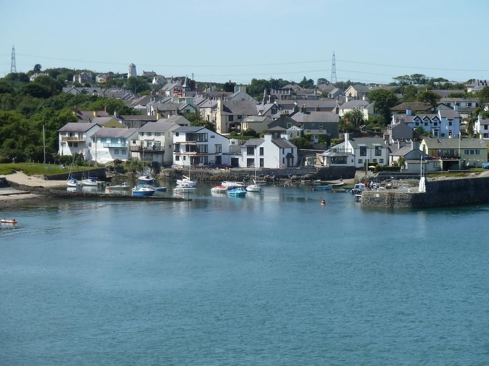 cemaes bay