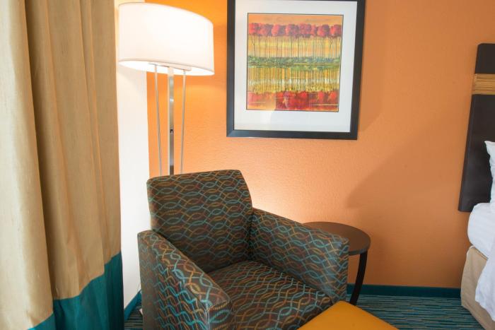 holiday inn bismarck by ihg