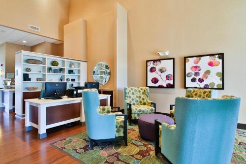 holiday inn bismarck by ihg
