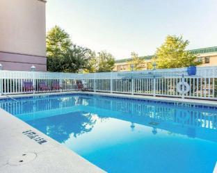 comfort suites woodstock atlanta north