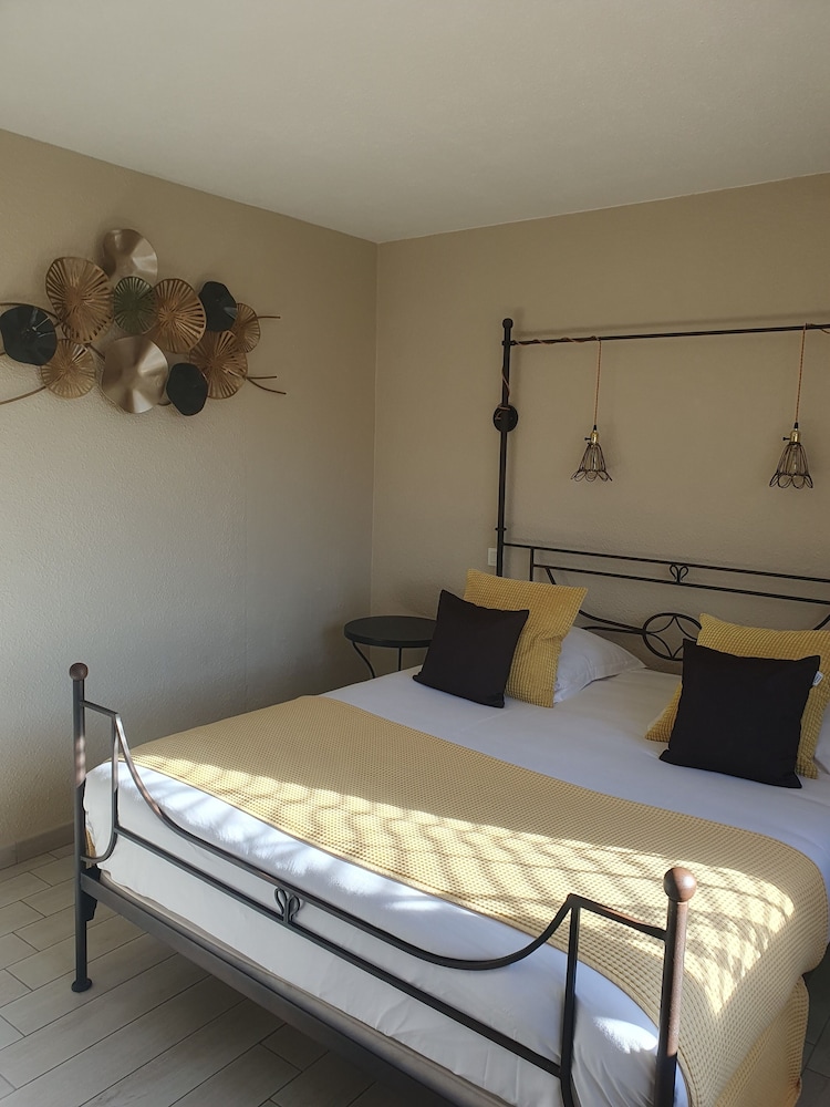 hotel le mas des quintrands