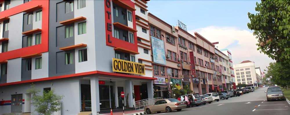 hotel golden view nilai