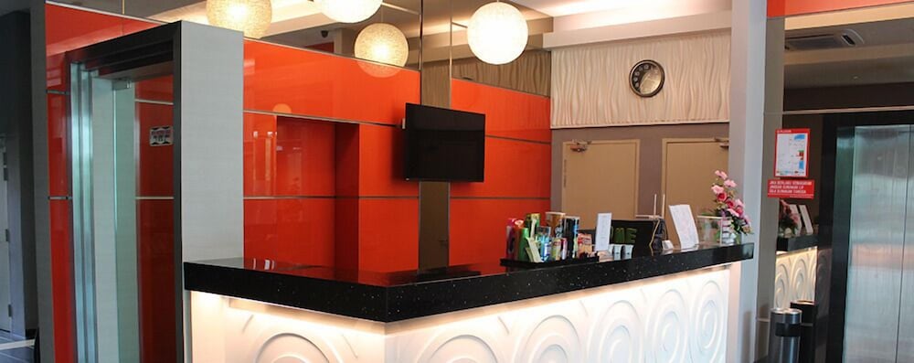 hotel golden view nilai