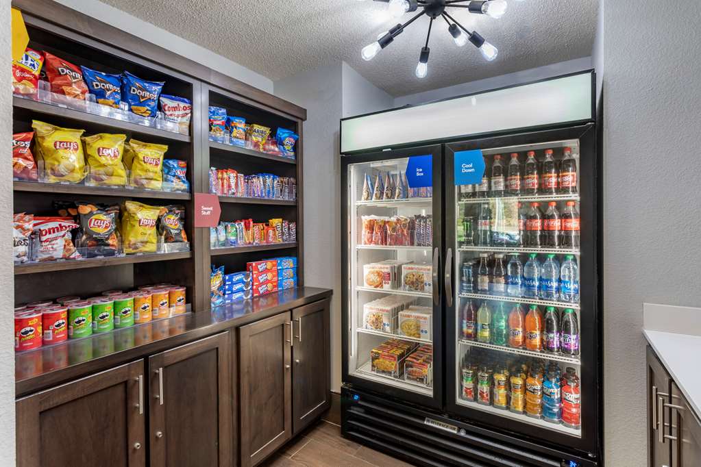 comfort suites nashville airport bna