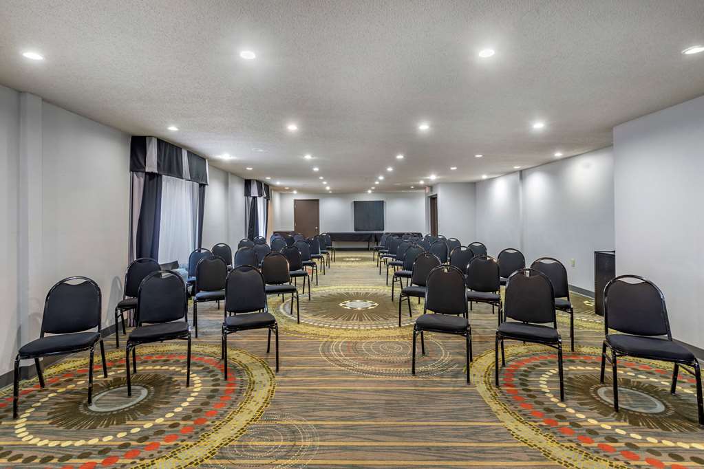 comfort suites nashville airport bna