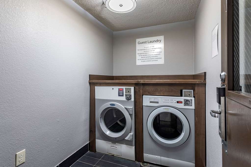 comfort suites nashville airport bna