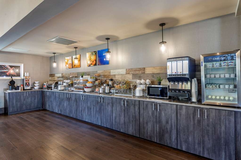 comfort suites nashville airport bna