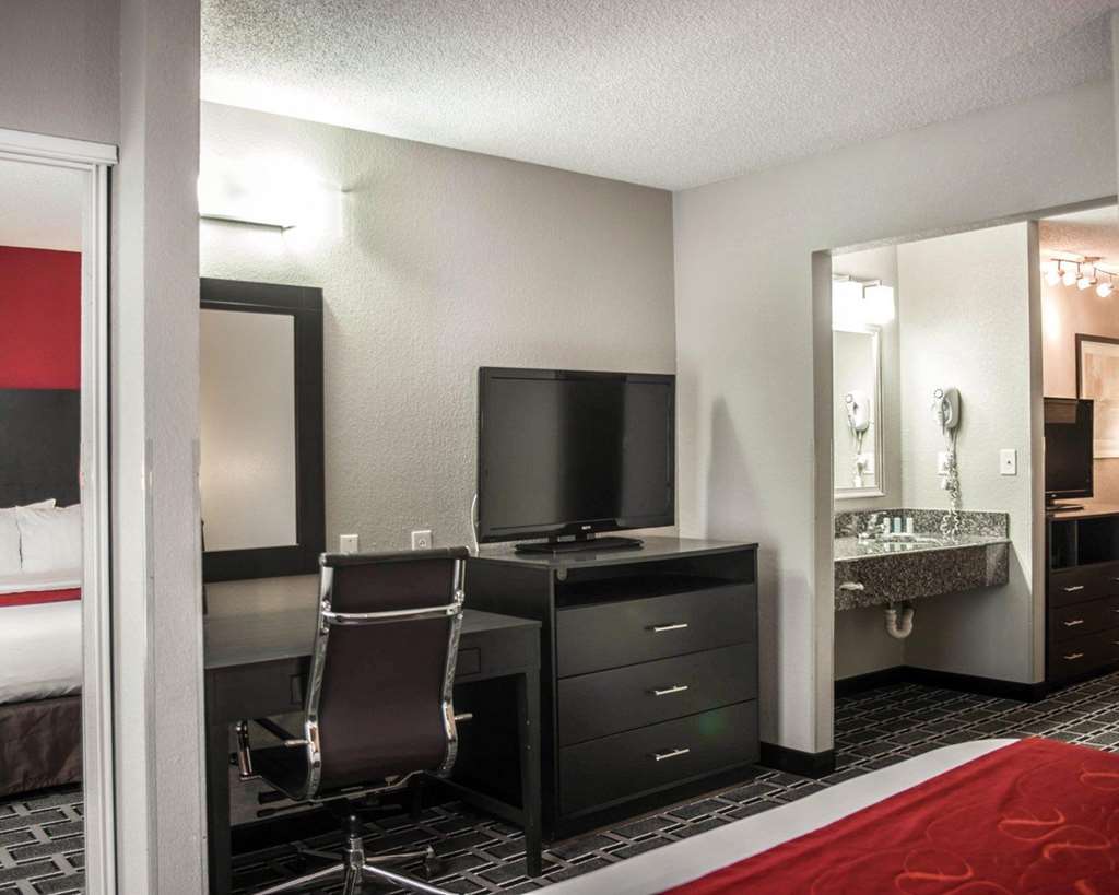 comfort suites nashville airport bna