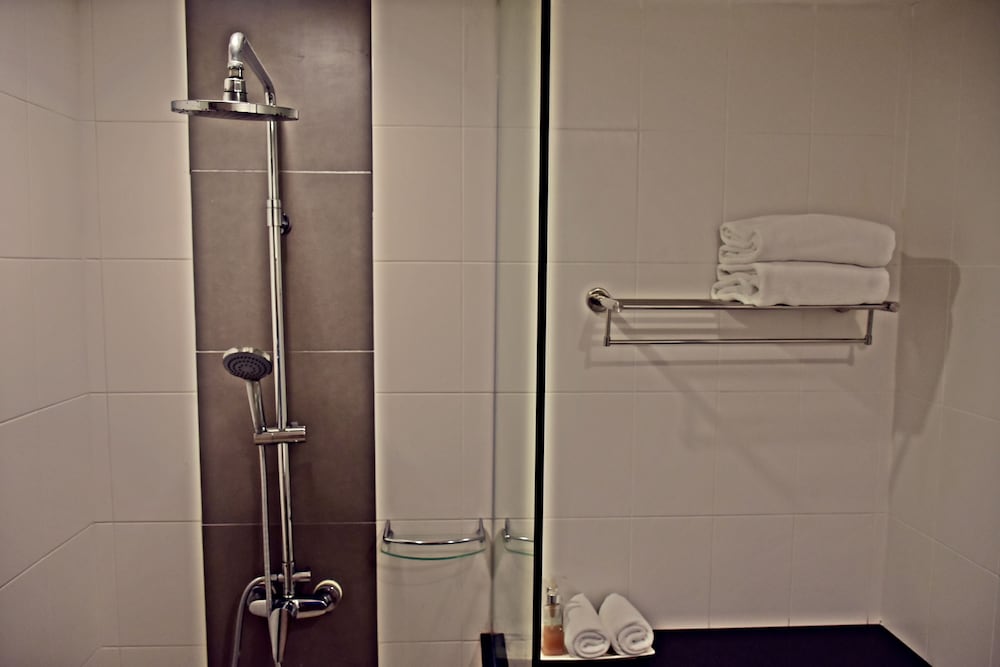 ocean ole hotel patong