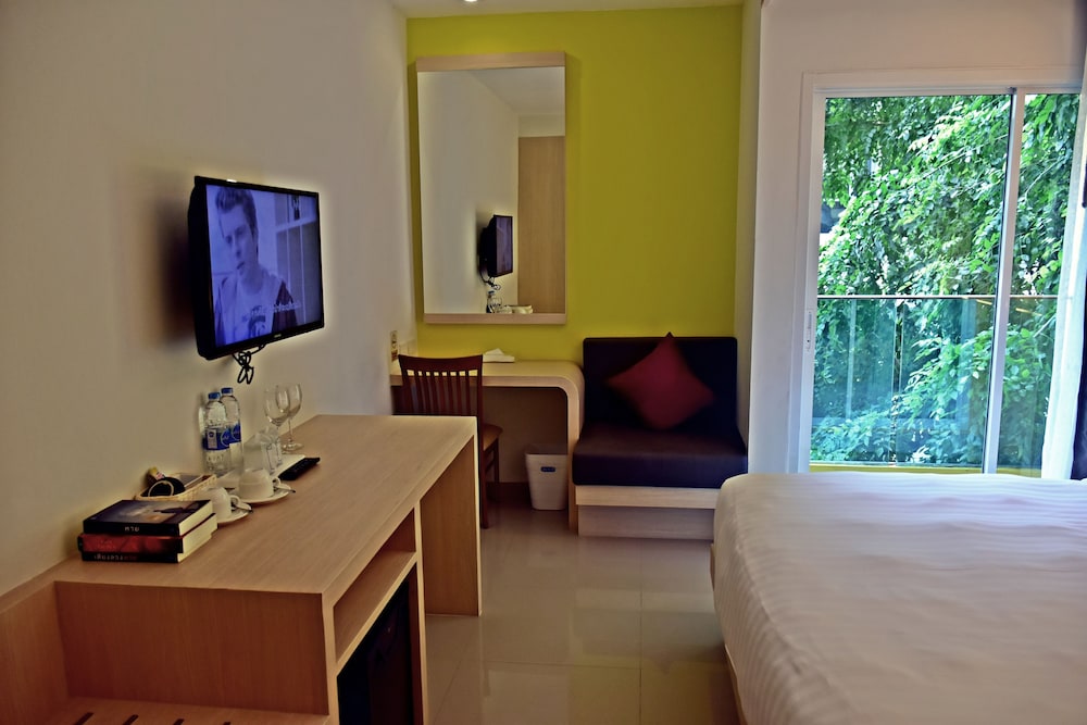 ocean ole hotel patong