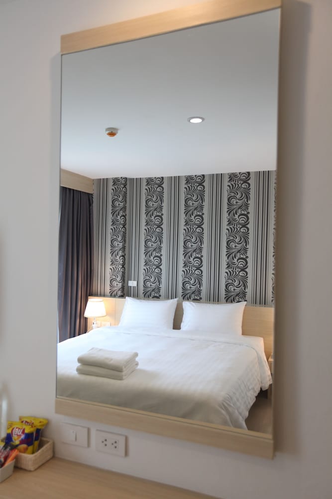 ocean ole hotel patong