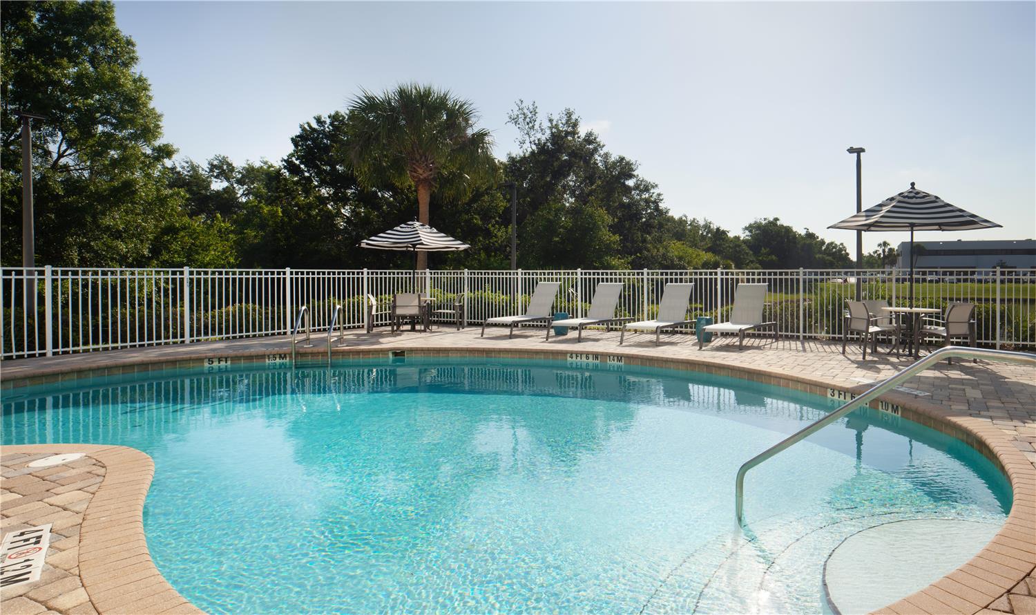 comfort suites at fairgrounds casino