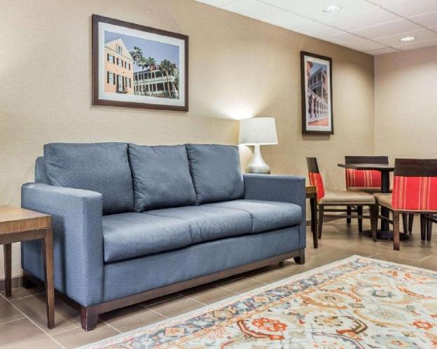 comfort suites at isle of palms connector