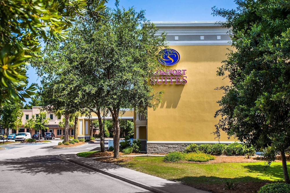 comfort suites at isle of palms connector